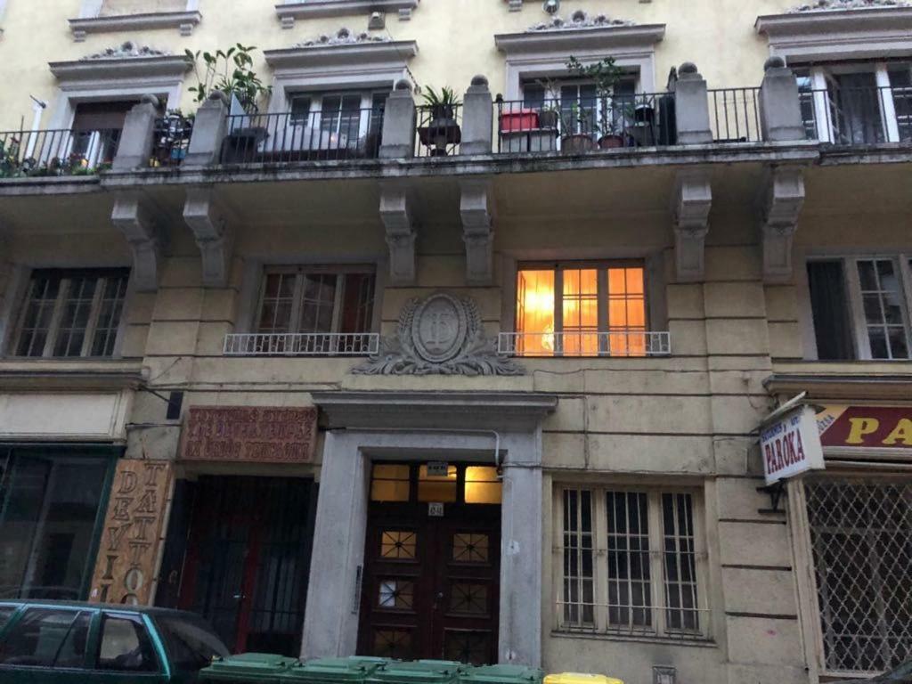 Petra'S Tranquil Nest In Downtown Budapest Exterior foto
